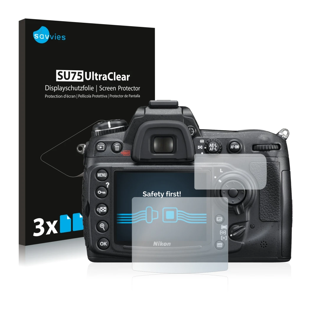 Front side of a product packaging with the brand logo Savvies. Next to it is the device Nikon D300S shown with the correspondi