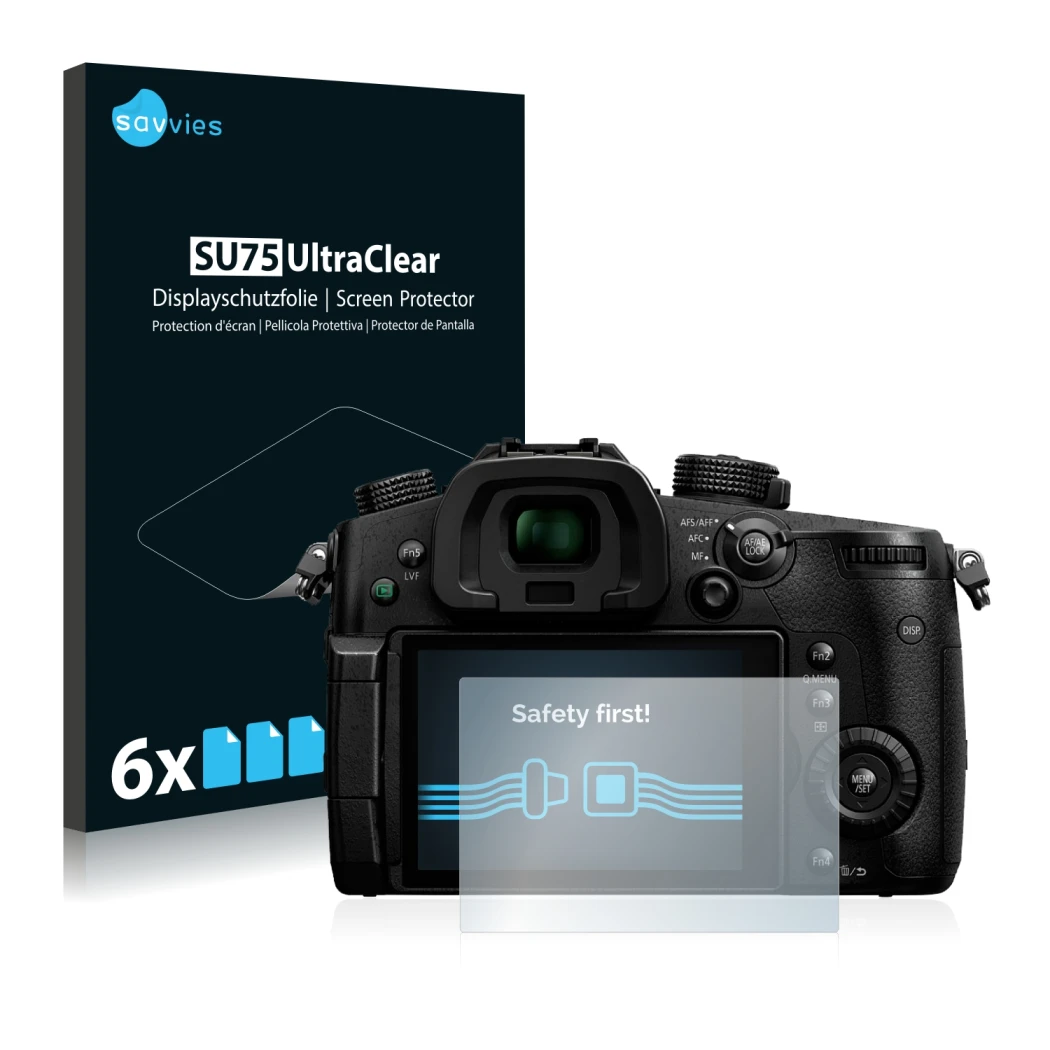 Front side of a product packaging with the brand logo Savvies. Next to it is the device Panasonic Lumix DC-GH5 shown with the 
