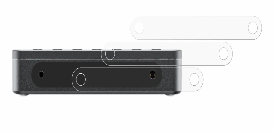 Image of the device FiiO DM13 BT with a wide variety of screen protectors.