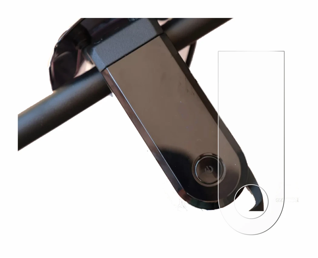 Image of the device NIU KQi3 Max with a wide variety of screen protectors.