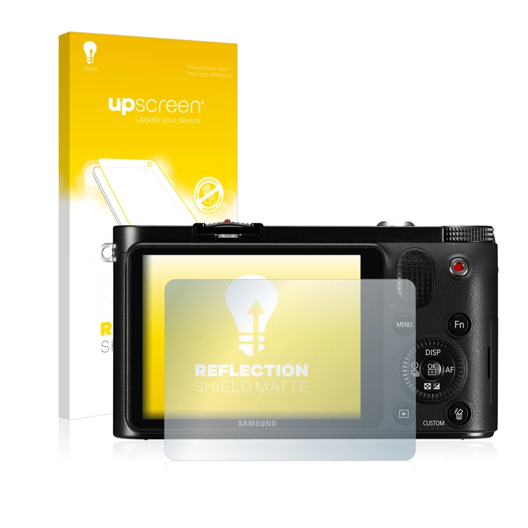 Front side of a product packaging with the brand logo upscreen. Next to it is the device Samsung NX1000 shown with the corresp