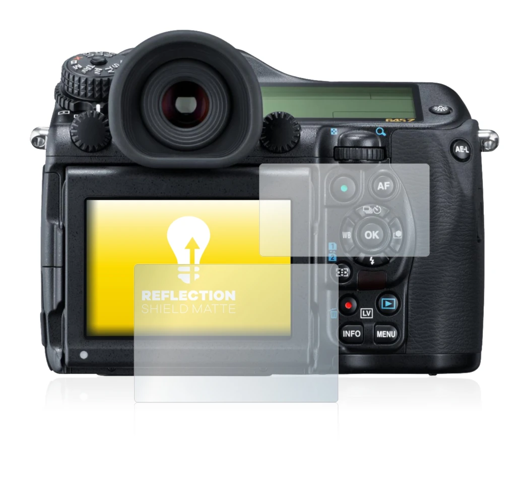 Image of the device Pentax 645Z with a wide variety of screen protectors.