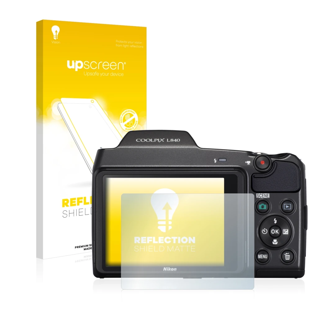 Front side of a product packaging with the brand logo upscreen. Next to it is the device Nikon Coolpix L840 shown with the cor