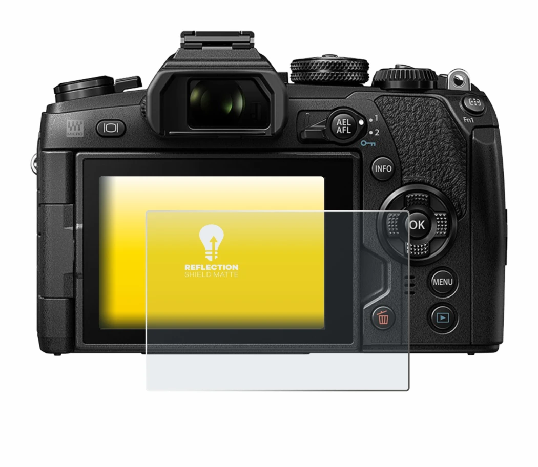 Image of the device Olympus OM-D E-M1 Mark II with a wide variety of screen protectors.