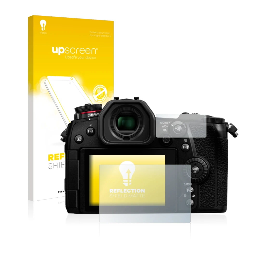 Front side of a product packaging with the brand logo upscreen. Next to it is the device Panasonic Lumix DC-G9 shown with the 