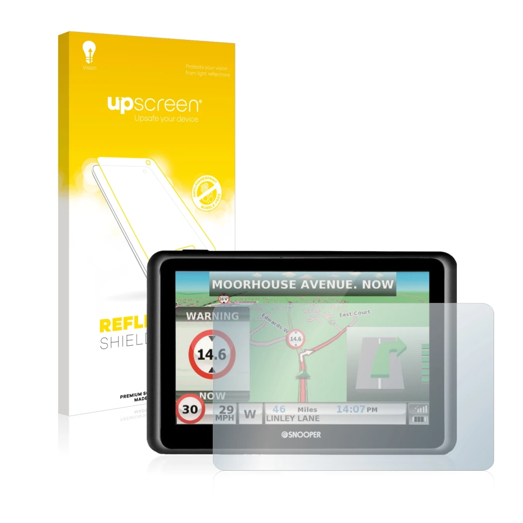 Front side of a product packaging with the brand logo upscreen. Next to it is the device Snooper Truckmate S6900 shown with th