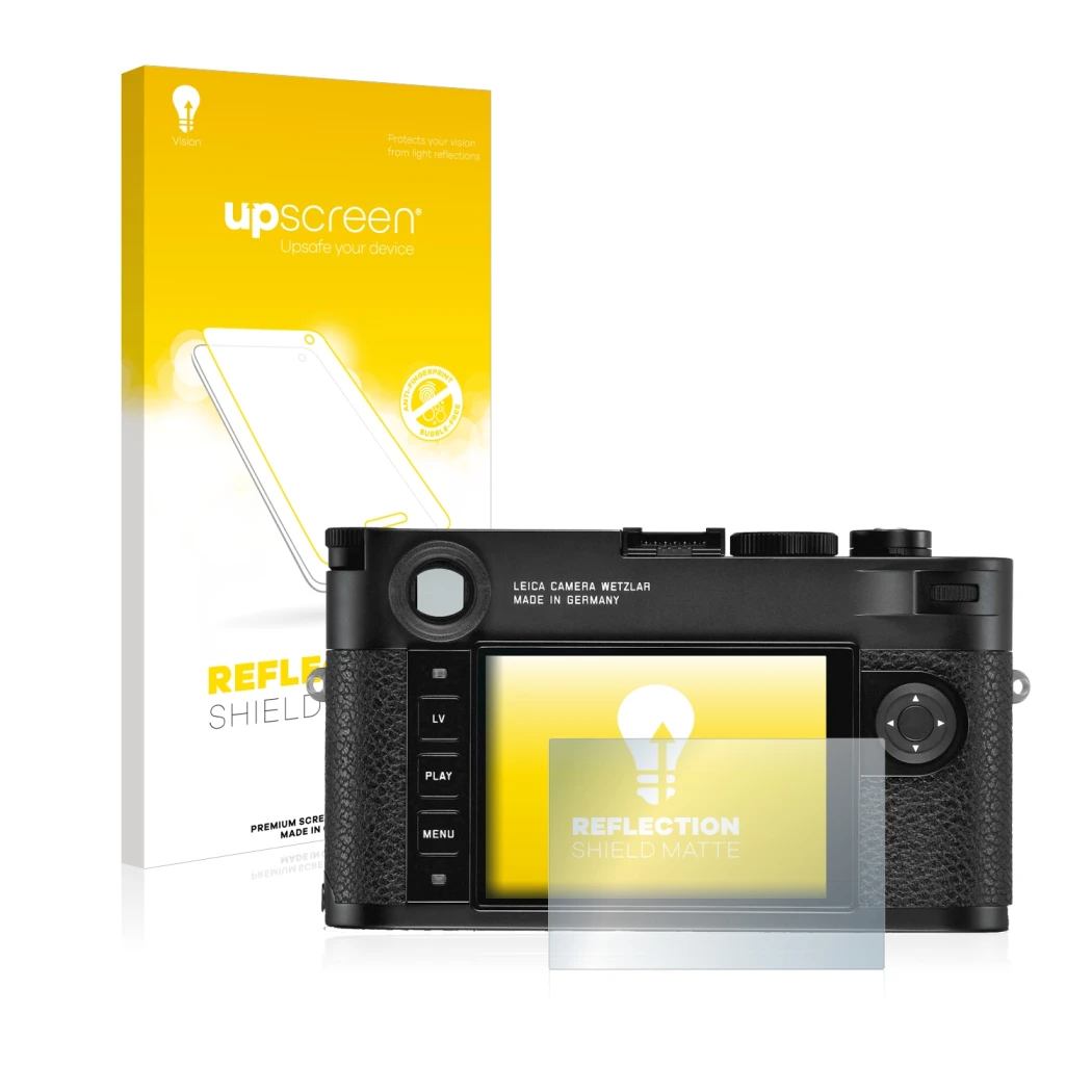 Front side of a product packaging with the brand logo upscreen. Next to it is the device Leica M10-R shown with the correspond
