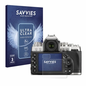 Front side of a product packaging with the brand logo Savvies. Next to it is the device Nikon Df shown with the corresponding 