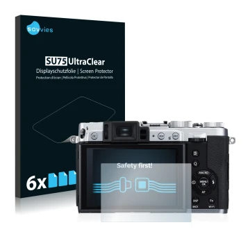 Front side of a product packaging with the brand logo Savvies. Next to it is the device Fujifilm X30 shown with the correspond