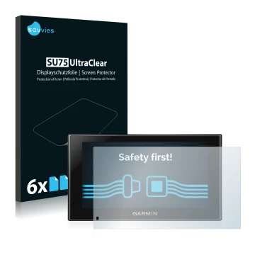 Front side of a product packaging with the brand logo Savvies. Next to it is the device Garmin nüvi 2699LMT-D shown with the c