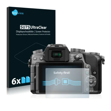 Front side of a product packaging with the brand logo Savvies. Next to it is the device Panasonic Lumix DMC-G7 shown with the 