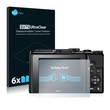 Front side of a product packaging with the brand logo Savvies. Next to it is the device Nikon Coolpix A900 shown with the corr