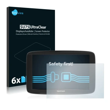 Front side of a product packaging with the brand logo Savvies. Next to it is the device TomTom Start 62 shown with the corresp