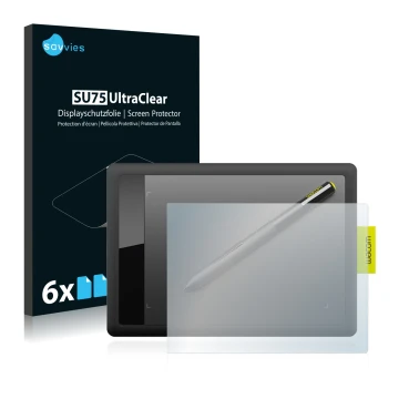 Front side of a product packaging with the brand logo Savvies. Next to it is the device Wacom One s CTL-471 shown with the cor