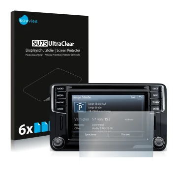 Front side of a product packaging with the brand logo Savvies. Next to it is the device Volkswagen Amarok Discover Media 6.5