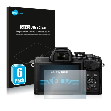 Front side of a product packaging with the brand logo Savvies. Next to it is the device Olympus OM-D E-M10 Mark IV shown with 