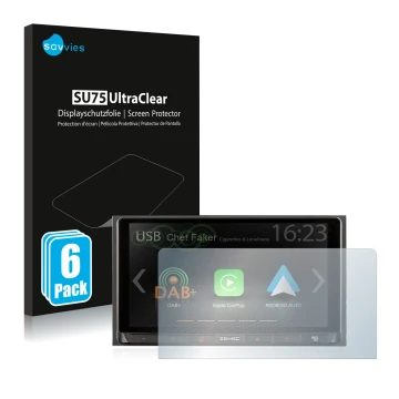 Front side of a product packaging with the brand logo Savvies. Next to it is the device Zenec Z-N528 shown with the correspond