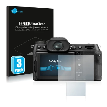 Front side of a product packaging with the brand logo Savvies. Next to it is the device Fujifilm GFX50S II shown with the corr