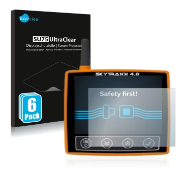 Front side of a product packaging with the brand logo Savvies. Next to it is the device Skytraxx 4.0 shown with the correspond