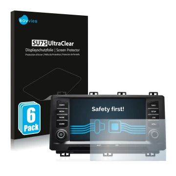 Front side of a product packaging with the brand logo Savvies. Next to it is the device Seat Ateca 2017 shown with the corresp