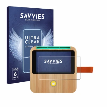 Front side of a product packaging with the brand logo Savvies. Next to it is the device tigerbox Touch Plus shown with the cor