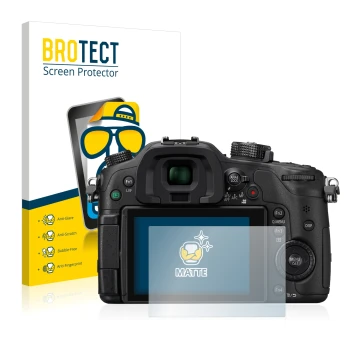 Front side of a product packaging with the brand logo BROTECT. Next to it is the device Panasonic Lumix DMC-GH4 shown with the