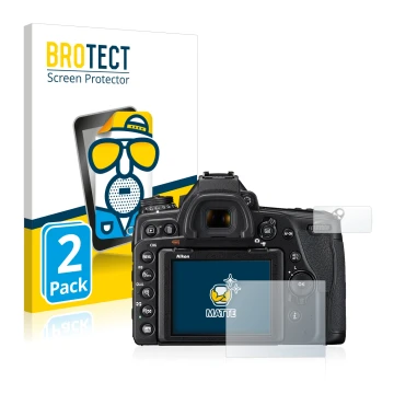 Front side of a product packaging with the brand logo BROTECT. Next to it is the device Nikon D780 shown with the correspondin