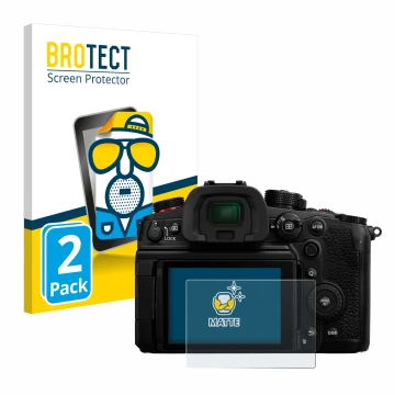 Front side of a product packaging with the brand logo BROTECT. Next to it is the device Panasonic Lumix DC-GH6 shown with the 