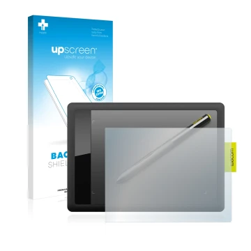 Front side of a product packaging with the brand logo upscreen. Next to it is the device Wacom One s CTL-471 shown with the co