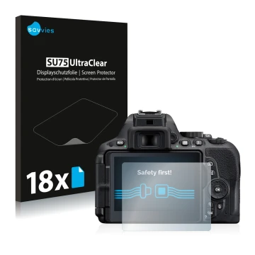 Front side of a product packaging with the brand logo Savvies. Next to it is the device Nikon D5500 shown with the correspondi