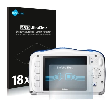 Front side of a product packaging with the brand logo Savvies. Next to it is the device Nikon Coolpix W100 shown with the corr