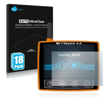 Front side of a product packaging with the brand logo Savvies. Next to it is the device Skytraxx 4.0 shown with the correspond