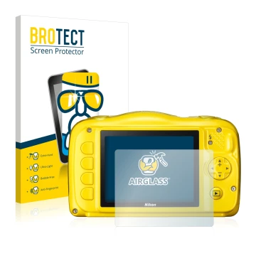 Front side of a product packaging with the brand logo BROTECT. Next to it is the device Nikon Coolpix S33 shown with the corre