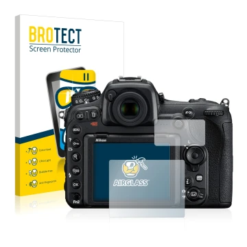 Front side of a product packaging with the brand logo BROTECT. Next to it is the device Nikon D500 shown with the correspondin