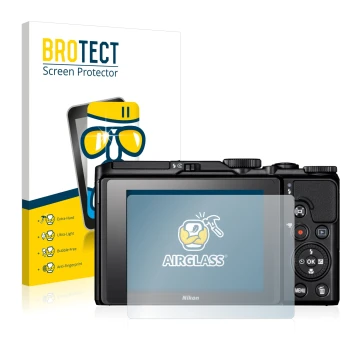 Front side of a product packaging with the brand logo BROTECT. Next to it is the device Nikon Coolpix A900 shown with the corr