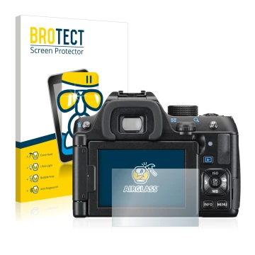 Front side of a product packaging with the brand logo BROTECT. Next to it is the device Pentax K-70 shown with the correspondi