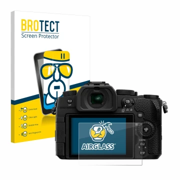 Front side of a product packaging with the brand logo BROTECT. Next to it is the device Panasonic Lumix DC-G91 shown with the 