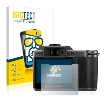 Front side of a product packaging with the brand logo BROTECT. Next to it is the device Hasselblad X1D II 50C shown with the c