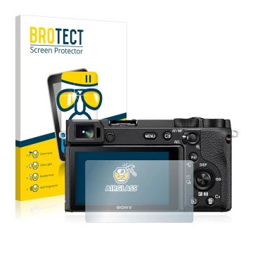 Front side of a product packaging with the brand logo BROTECT. Next to it is the device Sony Alpha 6600 shown with the corresp