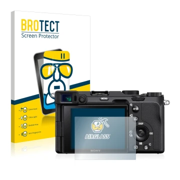 Front side of a product packaging with the brand logo BROTECT. Next to it is the device Sony A7C shown with the corresponding 