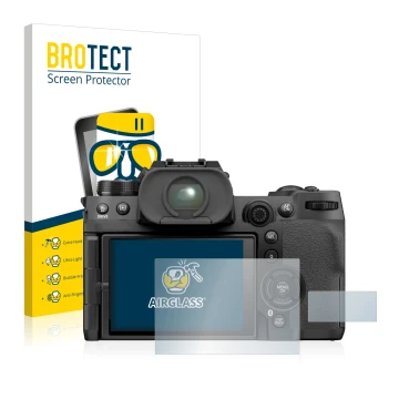 Front side of a product packaging with the brand logo BROTECT. Next to it is the device Fujifilm X-H2S shown with the correspo