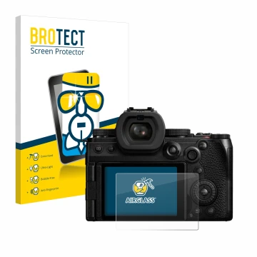 Front side of a product packaging with the brand logo BROTECT. Next to it is the device Panasonic Lumix DC-S5M2X shown with th