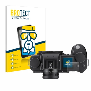 Front side of a product packaging with the brand logo BROTECT. Next to it is the device Leica SL3 (top plate display) shown wi