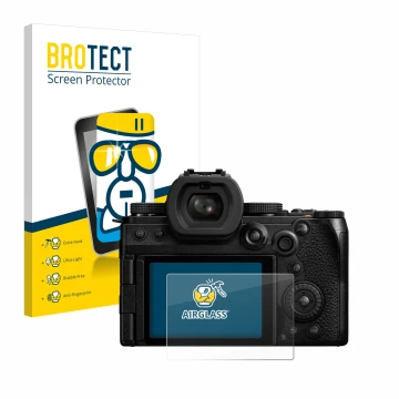 Front side of a product packaging with the brand logo BROTECT. Next to it is the device Panasonic Lumix DC-S5II shown with the