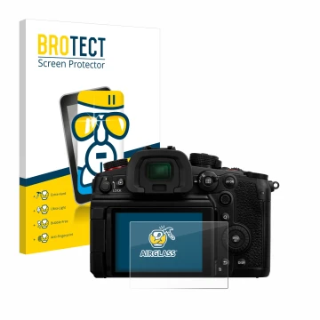 Front side of a product packaging with the brand logo BROTECT. Next to it is the device Panasonic Lumix DC-GH7 shown with the 
