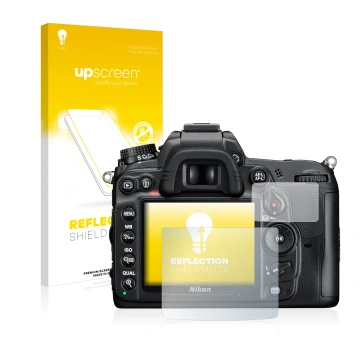 Front side of a product packaging with the brand logo upscreen. Next to it is the device Nikon D7000 shown with the correspond
