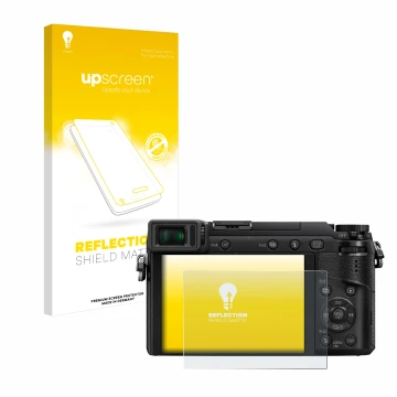 Front side of a product packaging with the brand logo upscreen. Next to it is the device Panasonic Lumix DMC-GX80 shown with t