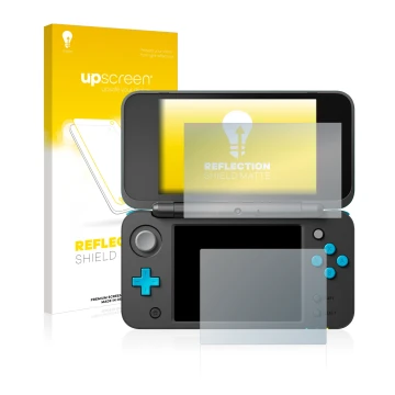 Front side of a product packaging with the brand logo upscreen. Next to it is the device Nintendo 2DS XL shown with the corres