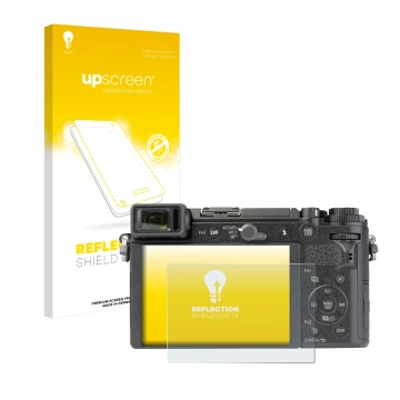Front side of a product packaging with the brand logo upscreen. Next to it is the device Panasonic Lumix DC-GX9 shown with the
