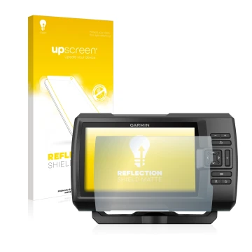 Front side of a product packaging with the brand logo upscreen. Next to it is the device Garmin Striker Plus 7cv shown with th